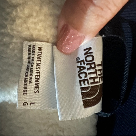 TNF jackets - Picture 6 of 8